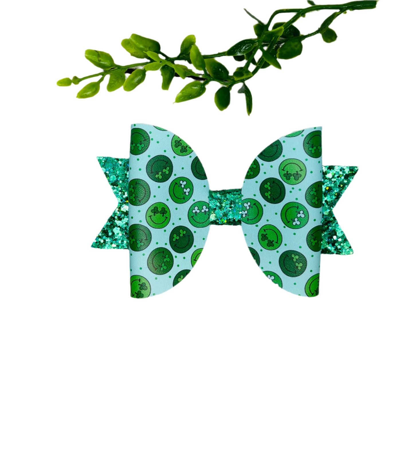 Happy Shamrock Smiles Bow