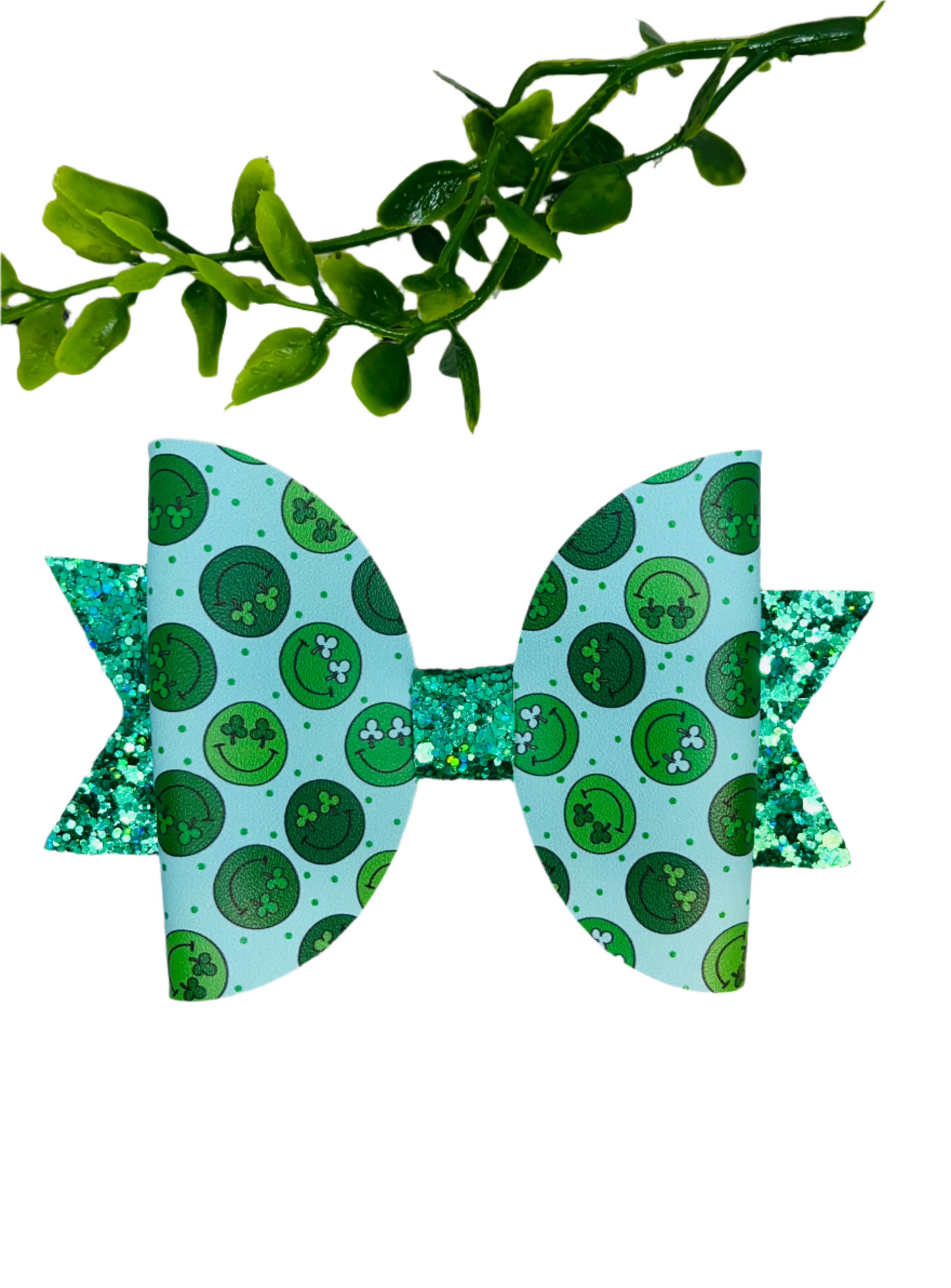 Happy Shamrock Smiles Bow