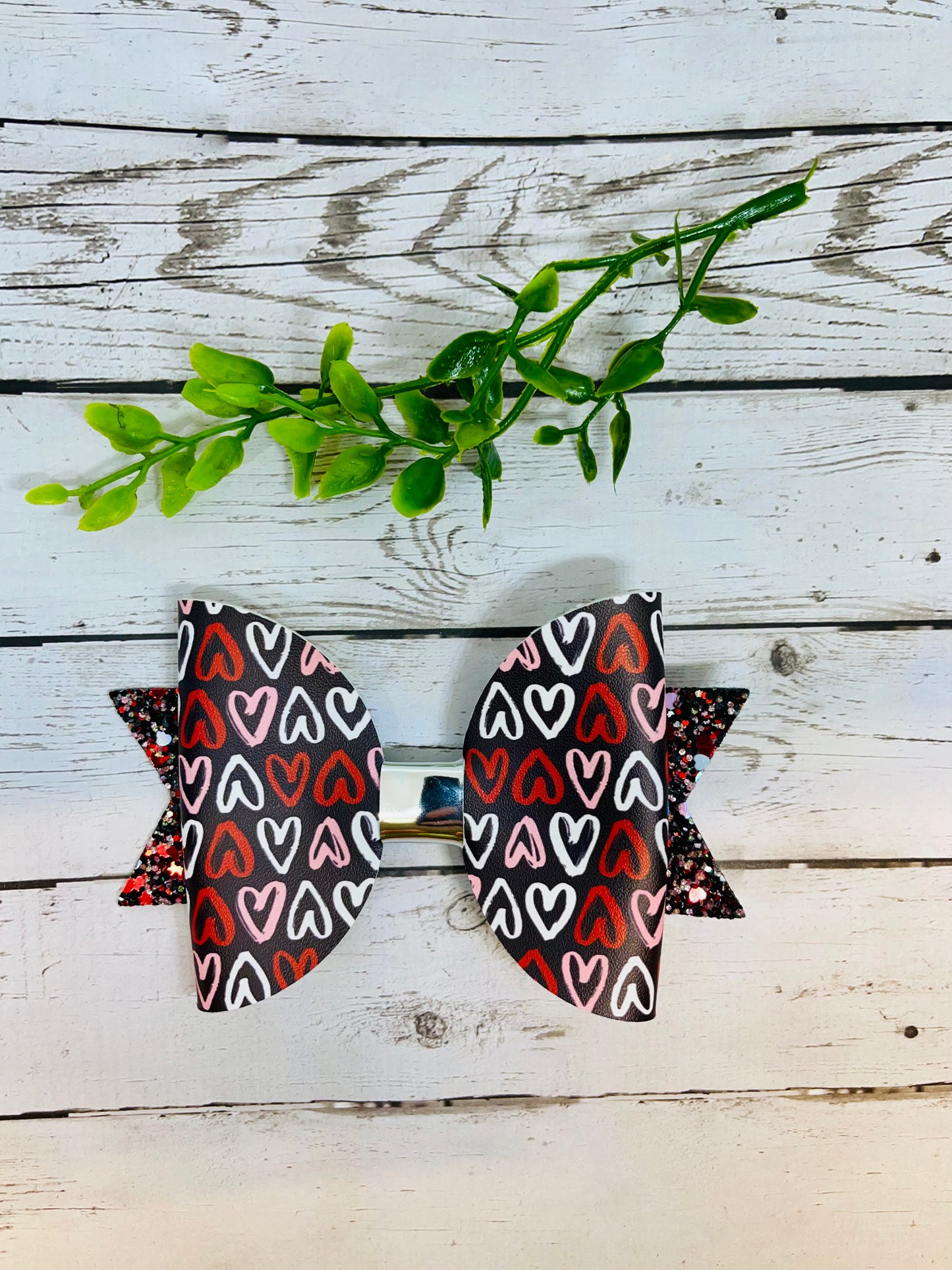 Up & Down Doodle Hearts Bow