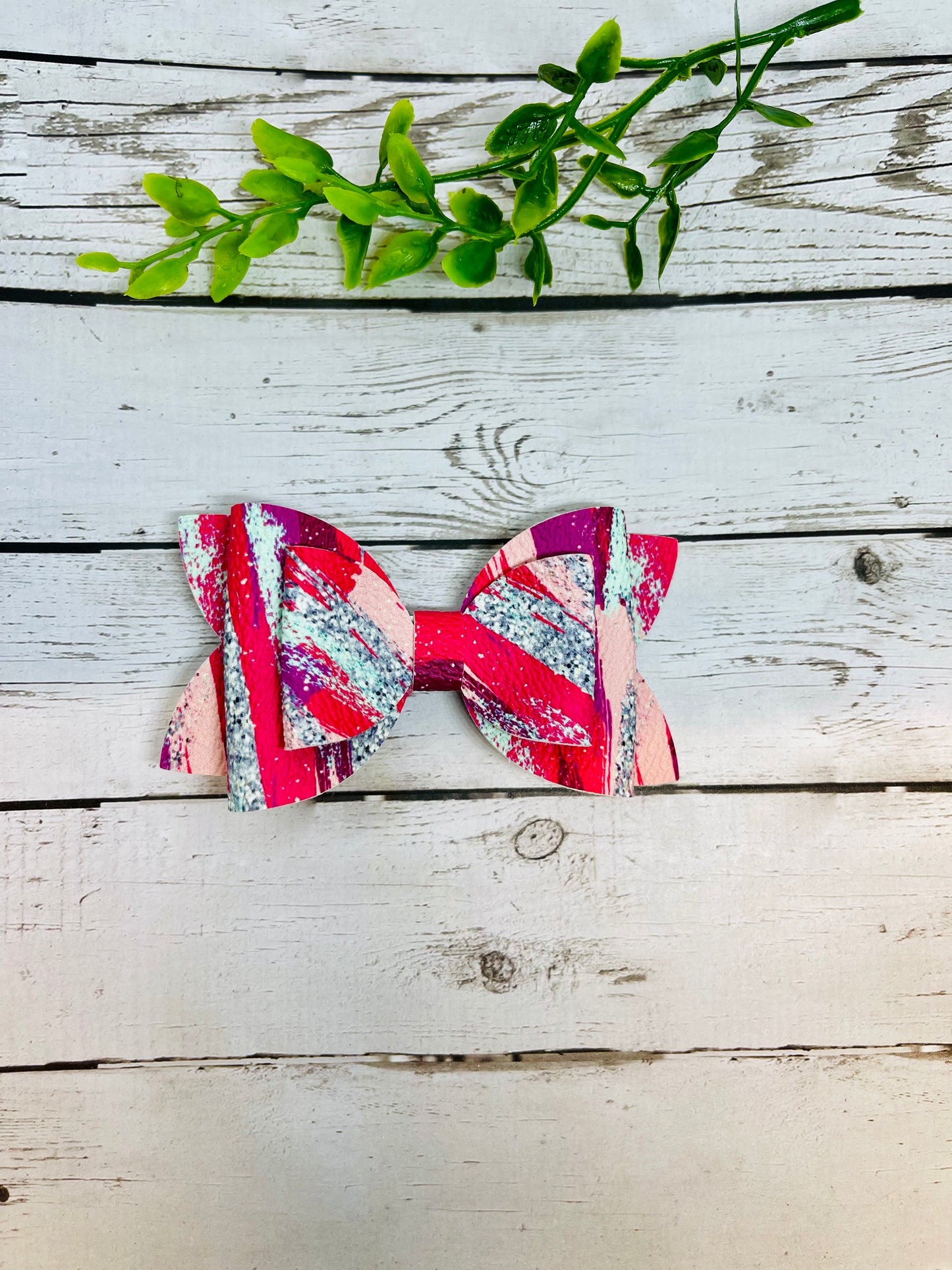 Valentine’s Brushstrokes Bow