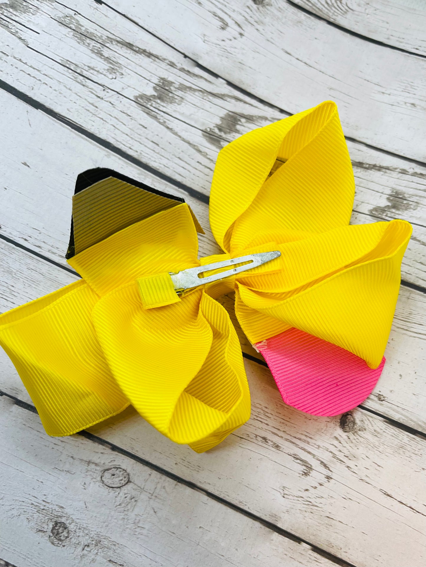 Pencil Ribbon Bows